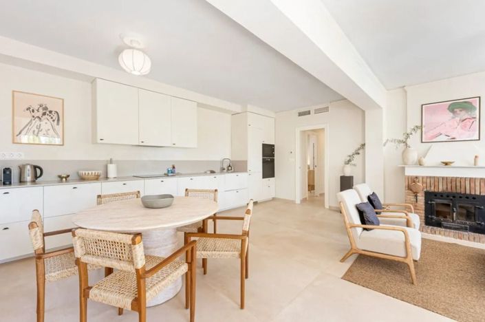 Image No.3-5 Bed House for sale