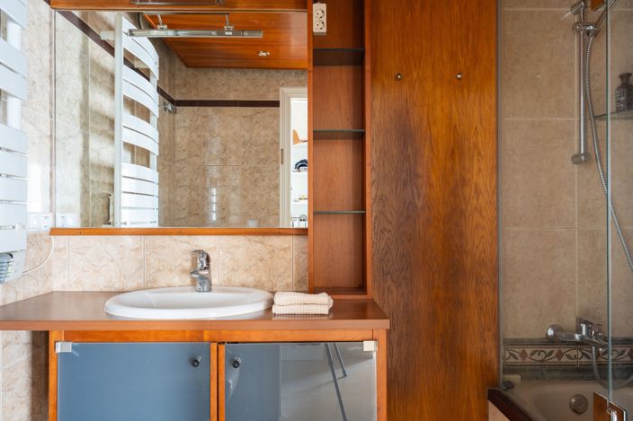 Image No.21-4 Bed House for sale