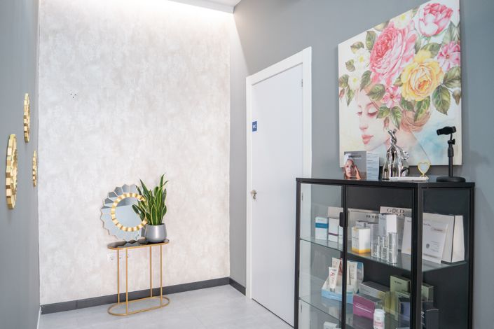 Image No.18-Commercial for sale