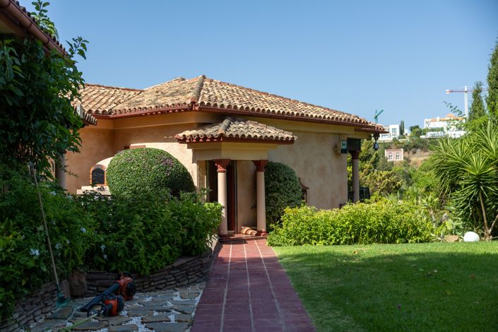 Image No.15-9 Bed House for sale