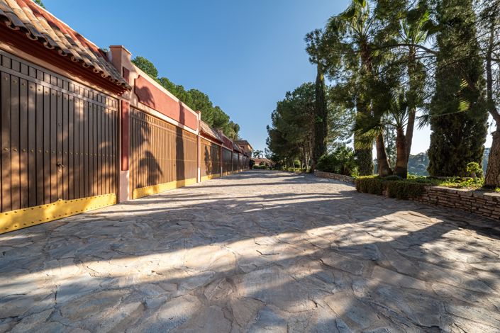 Image No.19-9 Bed House for sale