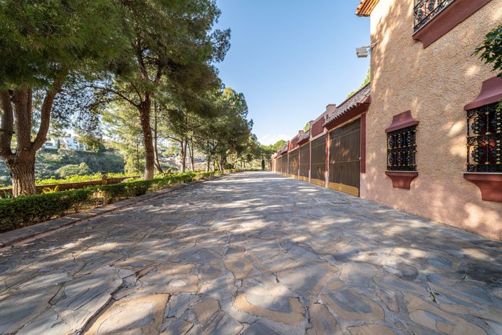 Image No.20-9 Bed House for sale