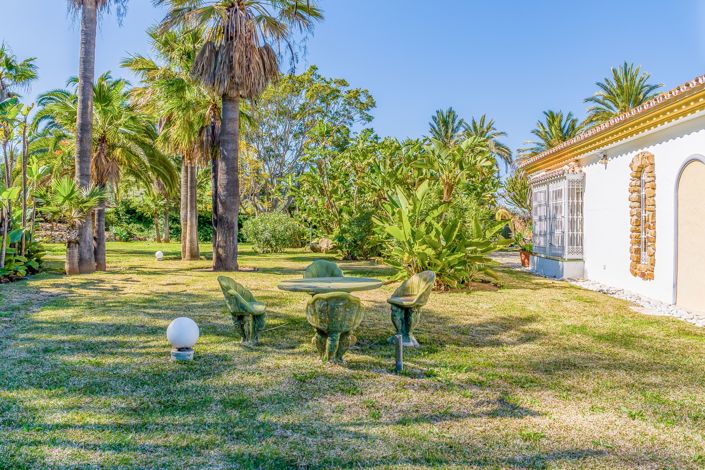 Image No.21-8 Bed Villa for sale