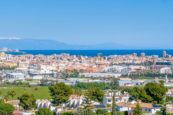 Image No.29-8 Bed Villa for sale