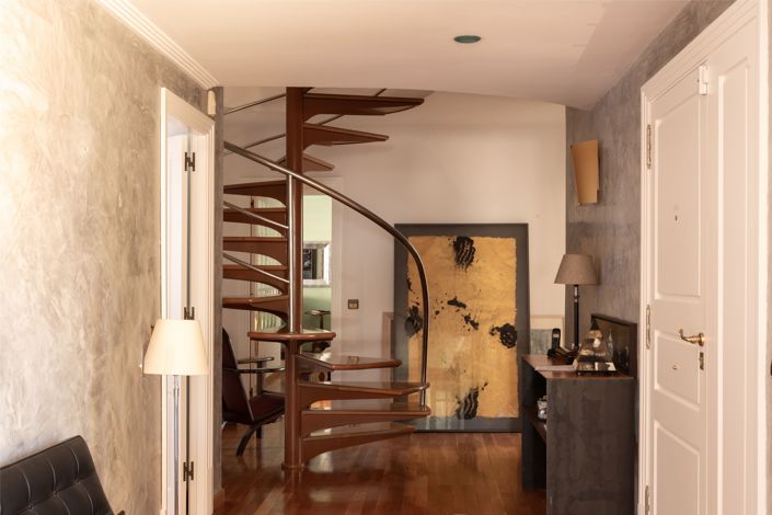 Image No.25-5 Bed Penthouse for sale