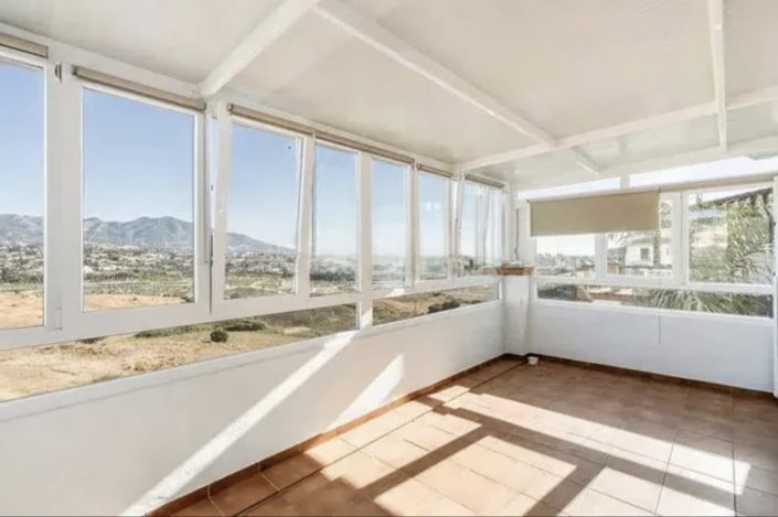 Image No.13-4 Bed House for sale