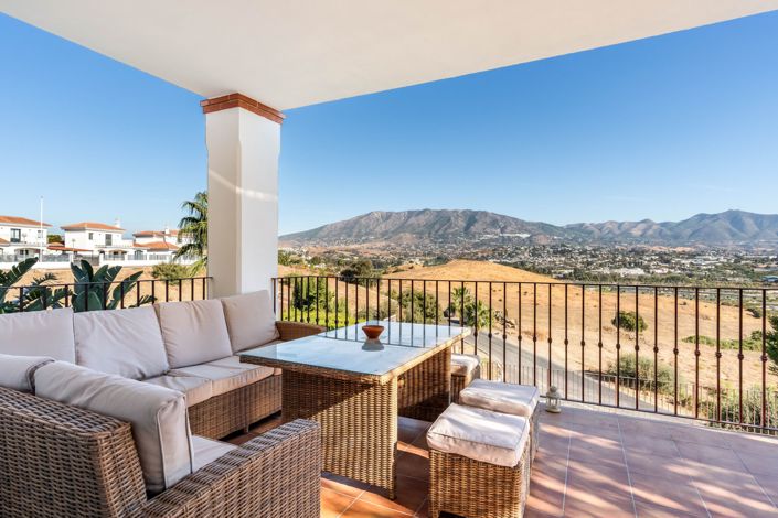 Image No.3-4 Bed House for sale