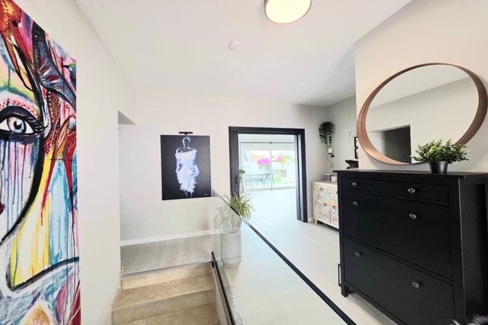 Image No.13-4 Bed House for sale