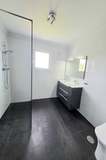 Image No.16-4 Bed House for sale