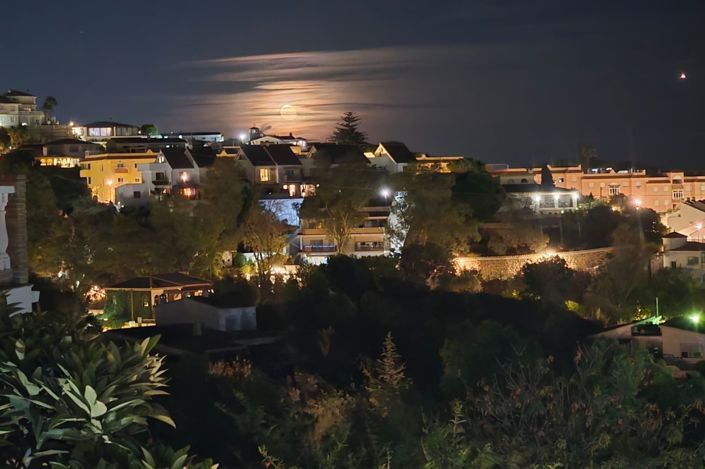 Image No.25-4 Bed House for sale