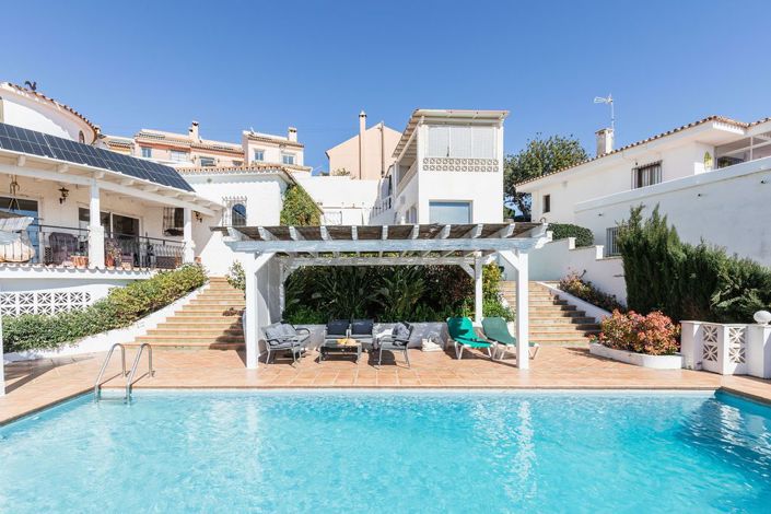 Image No.6-Villa de 4 chambres à vendre à Fuengirola