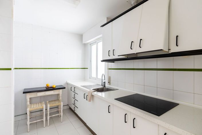 Image No.12-2 Bed Apartment for sale