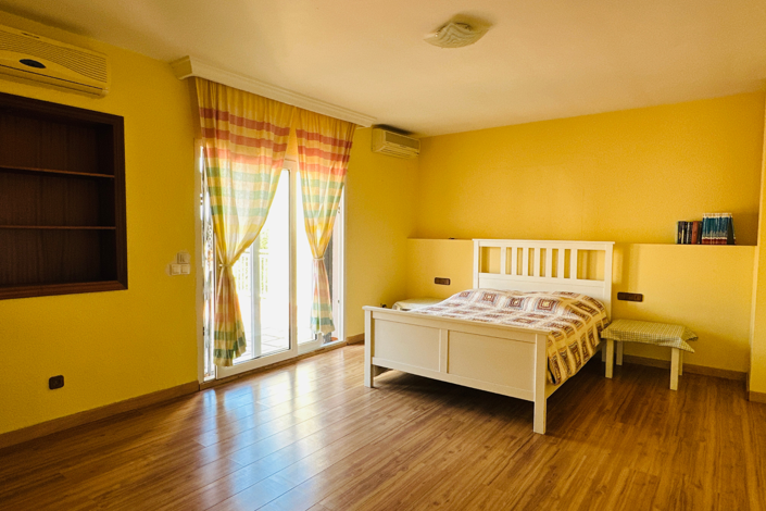 Image No.8-6 Bed Villa for sale