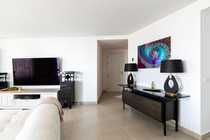 Image No.10-3 Bed Apartment for sale