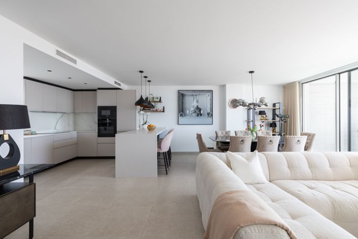 Image No.8-3 Bed Apartment for sale