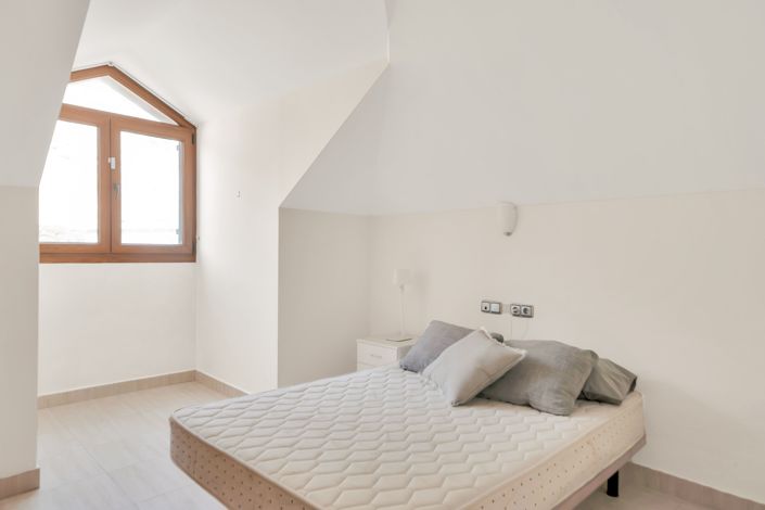 Image No.12-3 Bed Penthouse for sale