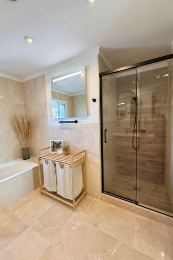 Image No.14-3 Bed House for sale