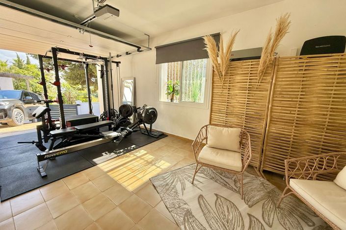 Image No.16-3 Bed House for sale