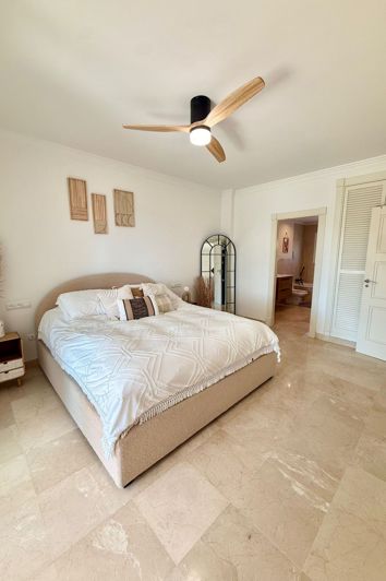 Image No.26-3 Bed House for sale