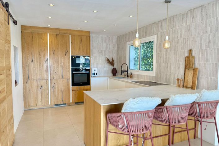 Image No.3-3 Bed House for sale