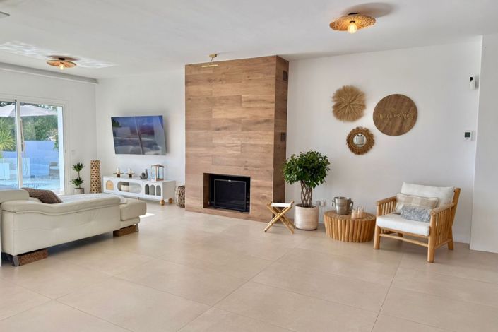 Image No.9-3 Bed House for sale