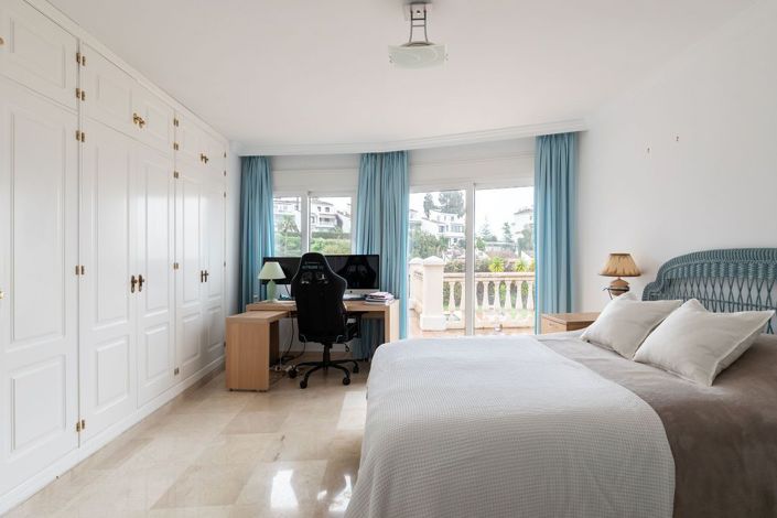 Image No.15-3 Bed Villa for sale