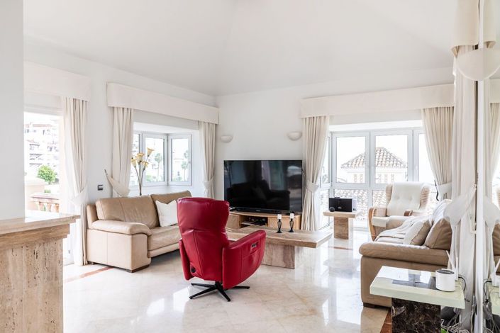 Image No.5-3 Bed Villa for sale