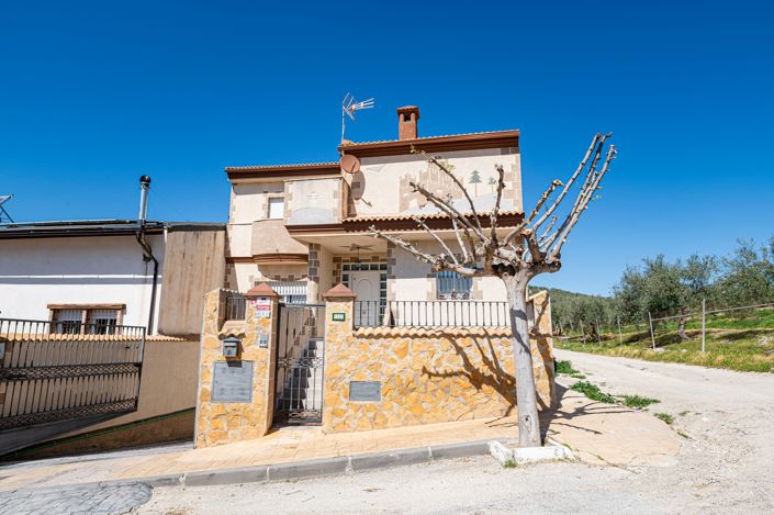 Image No.5-4 Bed House for sale