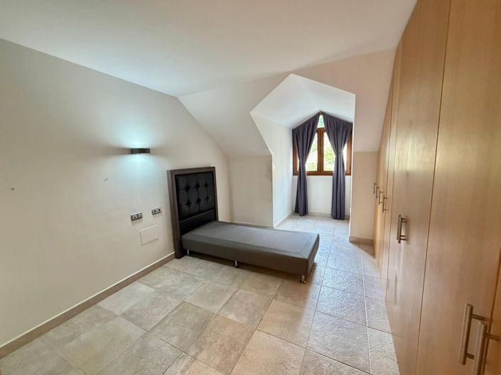 Image No.14-3 Bed Penthouse for sale