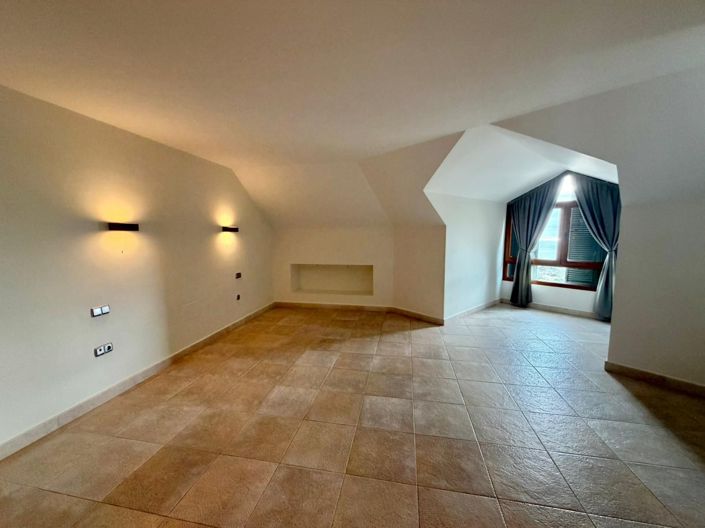 Image No.15-3 Bed Penthouse for sale