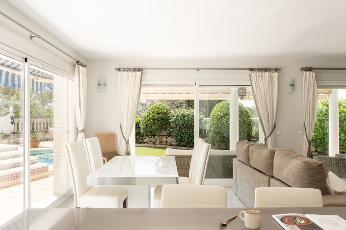 Image No.13-4 Bed Villa for sale