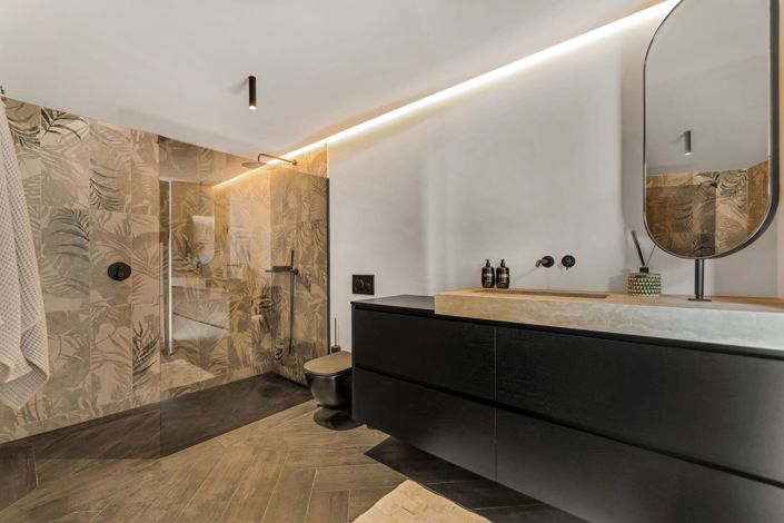 Image No.12-4 Bed House for sale