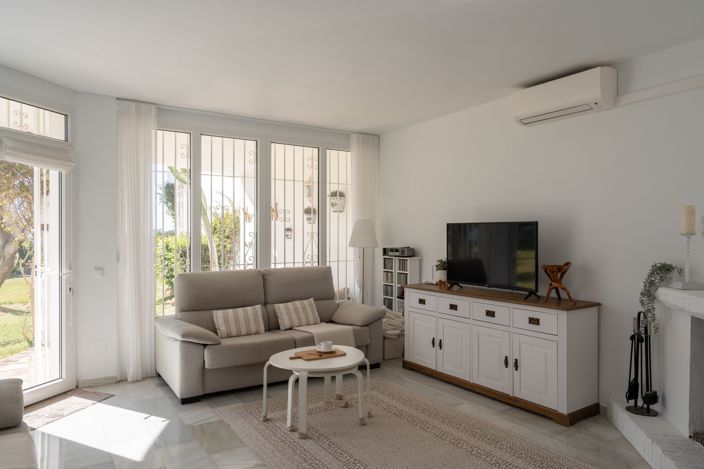 Image No.10-2 Bed Apartment for sale