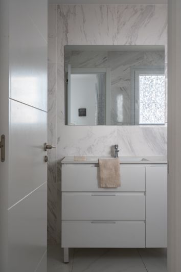 Image No.22-2 Bed Apartment for sale