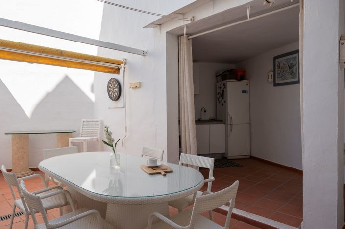 Image No.23-2 Bed Apartment for sale