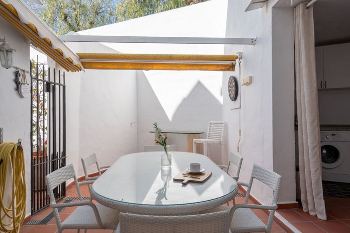 Image No.24-2 Bed Apartment for sale