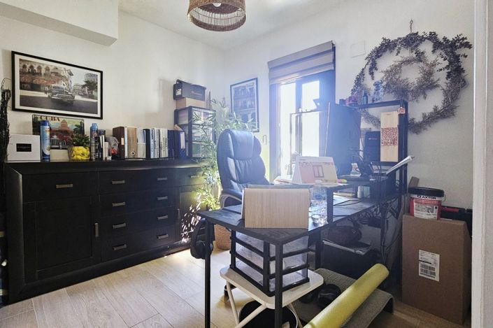 Image No.12-3 Bed Townhouse for sale