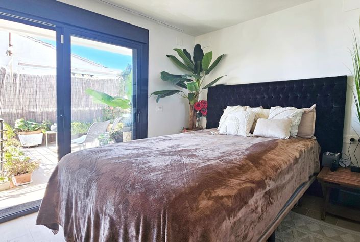 Image No.16-3 Bed Townhouse for sale