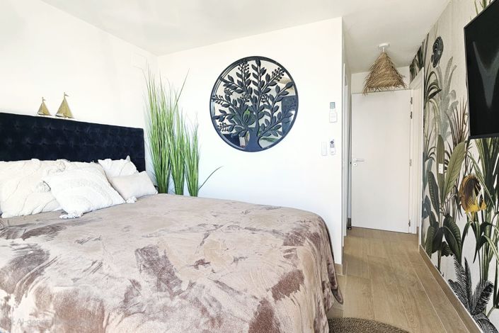 Image No.19-3 Bed Townhouse for sale