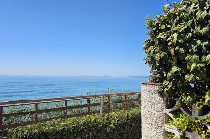 Image No.28-3 Bed Townhouse for sale