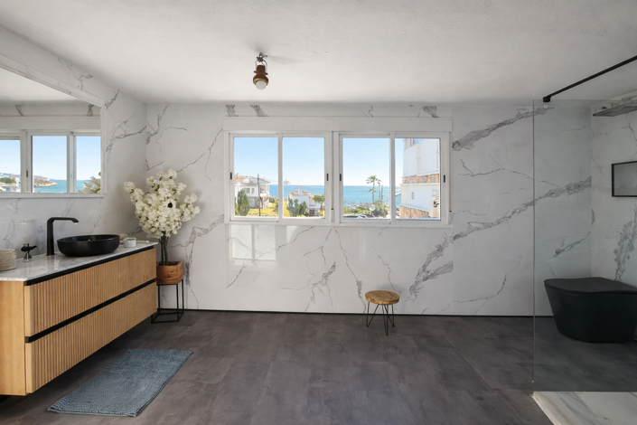 Image No.10-1 Bed Townhouse for sale