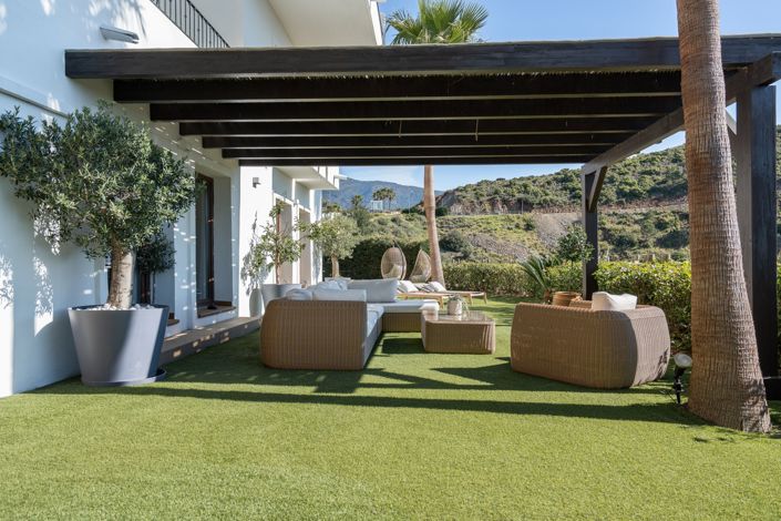 Image No.17-3 Bed House for sale