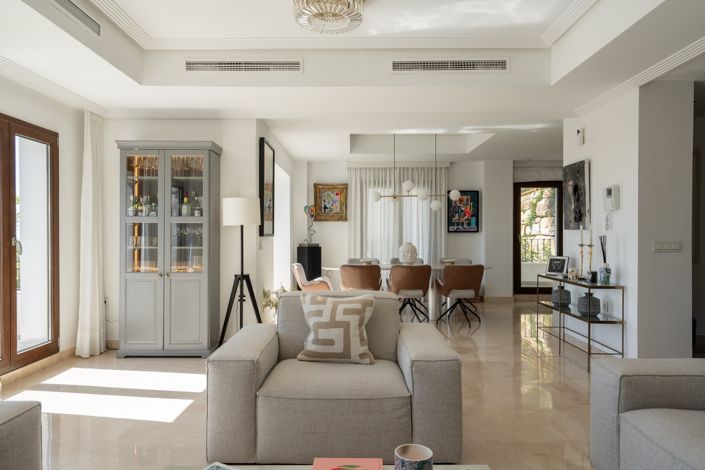 Image No.8-3 Bed House for sale