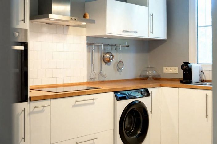 Image No.10-3 Bed House for sale