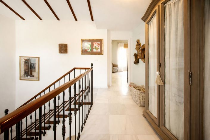 Image No.17-3 Bed House for sale