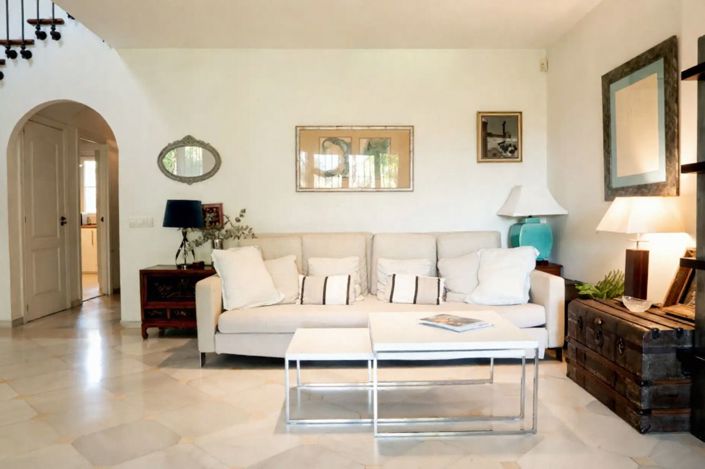 Image No.7-3 Bed House for sale