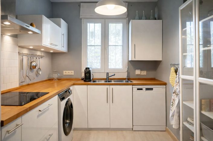 Image No.9-3 Bed House for sale