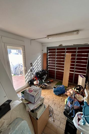 Image No.23-4 Bed Townhouse for sale