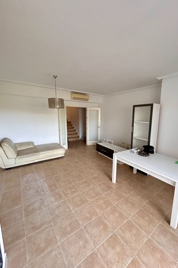 Image No.4-4 Bed Townhouse for sale