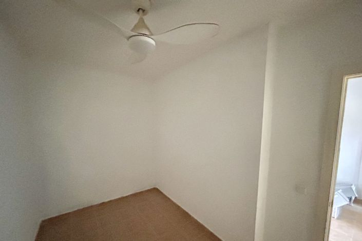 Image No.30-4 Bed Townhouse for sale